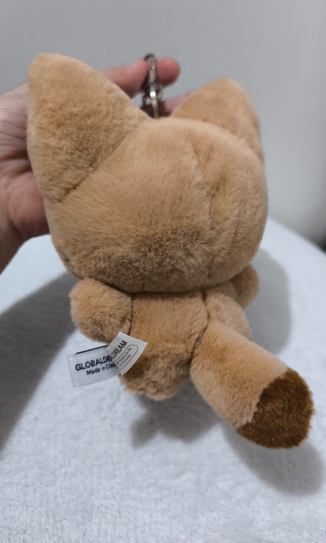 Original 700 Kitsune Authentic Desert Fox Doll Keyring from Korea (Category: Plushies & Soft Toys) located in Cavite. Submitted by csl_corner (Listing ID 1463815874, Image 3). Description: 700 Kitsune plush Charm Bag Hanger Keyring Fox Animal Plush Toy 💯 Authentic Original from Korea.