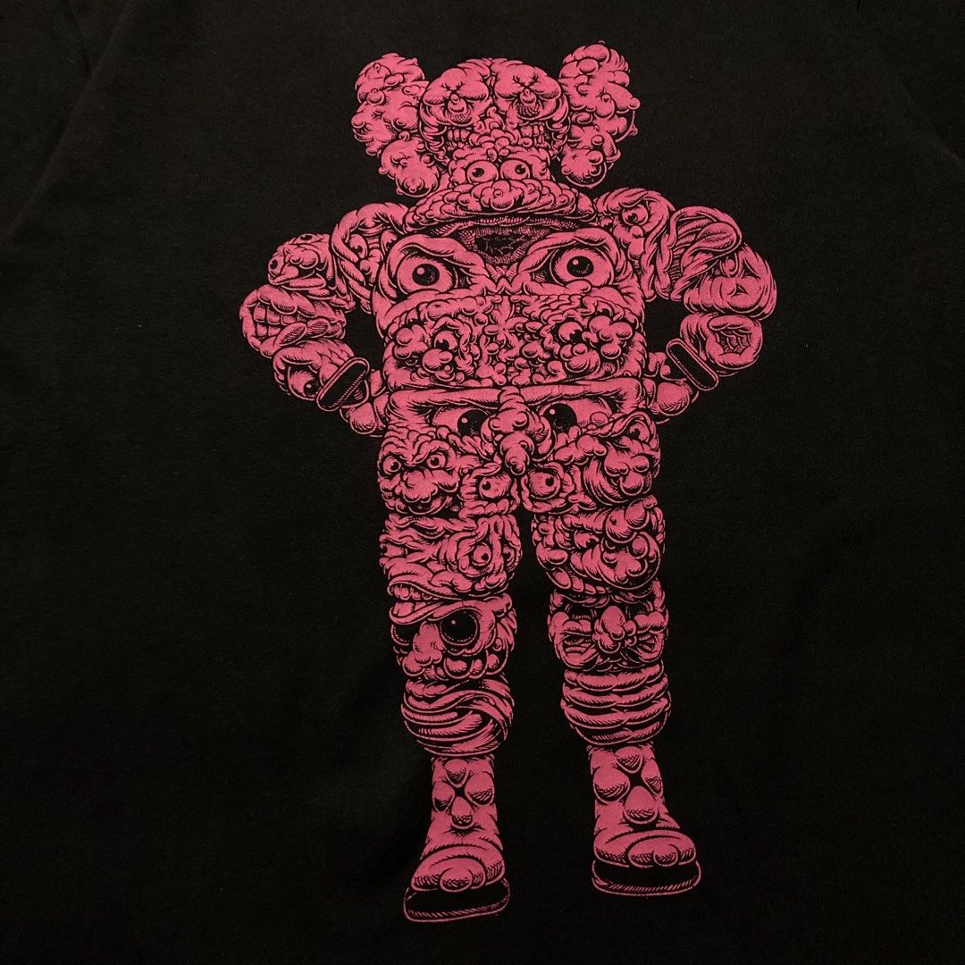 Original Fake x Marc Dean Veca x KAWS (Category: Luxury Apparel) located in Malaybalay. Submitted by spl3ndd_artifacts (Listing ID 1463777773, Image 2). Description: 20x27.