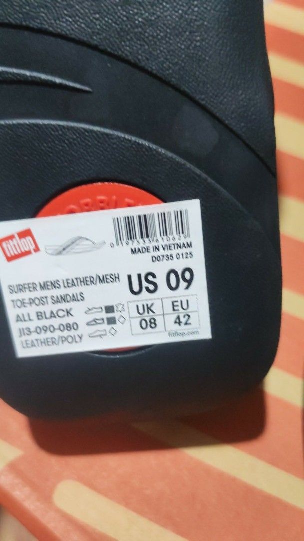 Original fitflop size us8 9 10 men (Category: Slippers & Slides) located in Manila. Submitted by hanietol23240 (Listing ID 1463933474, Image 3). Description: - Fitflop Surfer sandals for men - Color: All Black - Materials: Leather and Mesh upper - Style: Toe-post - Size: US 9 / UK 8 / EU 42 - Ideal for: Casual wear.