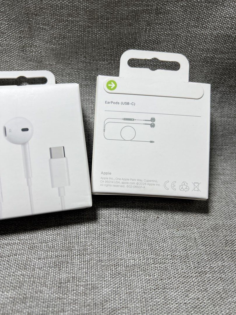 Original iPhone Type-C Earphones- Sealed items (Category: Earphones) located in Manila. Submitted by warm_jamin (Listing ID 1463928444, Image 2). Description: 🎧 Original iPhone Type-C Earphones Enjoy clear and convenient audio with these original Apple Type-C earphones Simply plug them into your compatible device and start listening—no Bluetooth pairing required. ✅ Original Apple ✅ USB Type-C Connector ✅ Plug & Play ✅ No Bluetooth Needed ✅ Clear