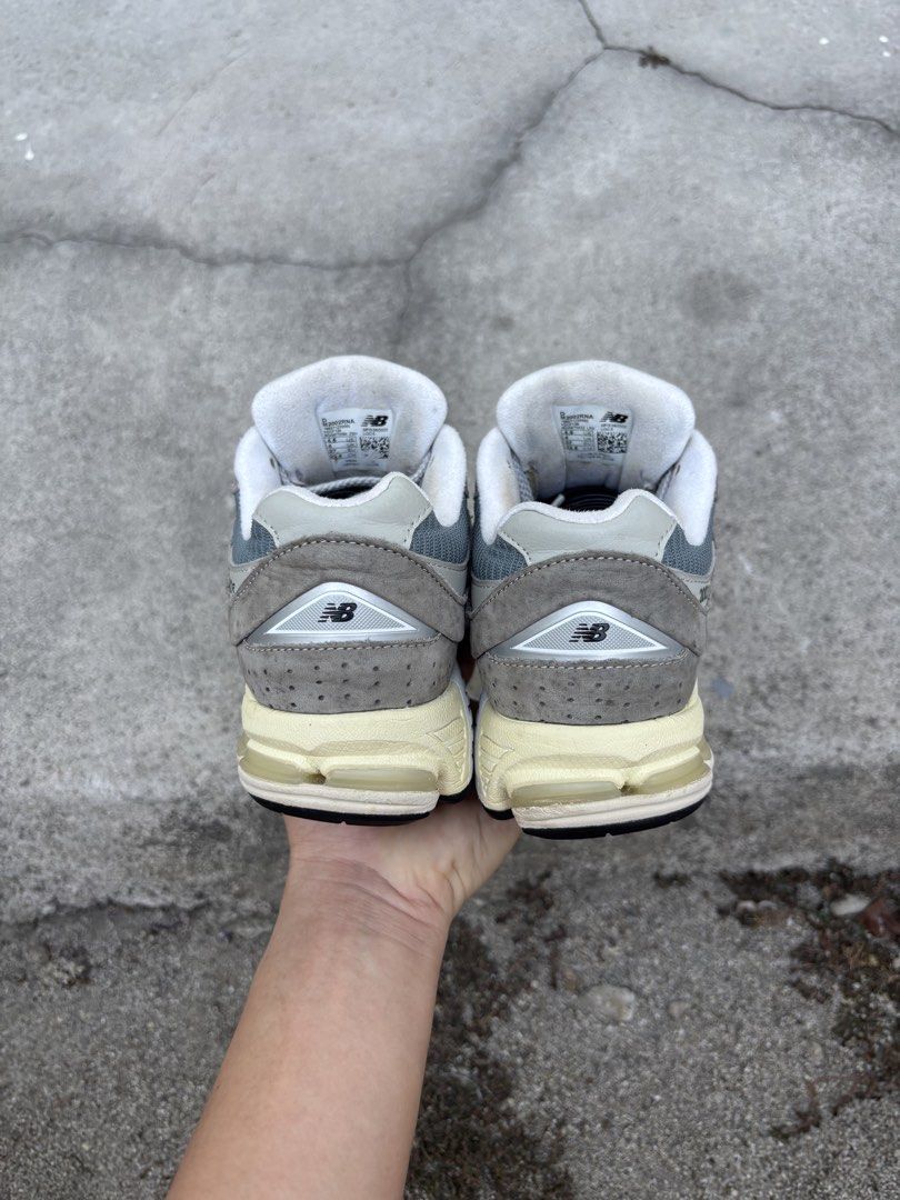 Original New Balance 2002R 💯 (Category: Sneakers) located in Tarlac. Submitted by outsource.psg (Listing ID 1463872862, Image 3). Description: Original New Balance 2002R 💯 Size: 6 women Excellent Condition (Maganda sa personal) P1650 + Shipping Dm Sure Buyer .