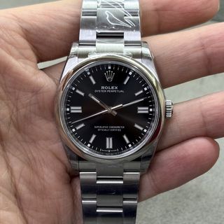 (Category: ) located in . Submitted by watch_kingdom (Listing ID 1463749228, Image 1). Description: .