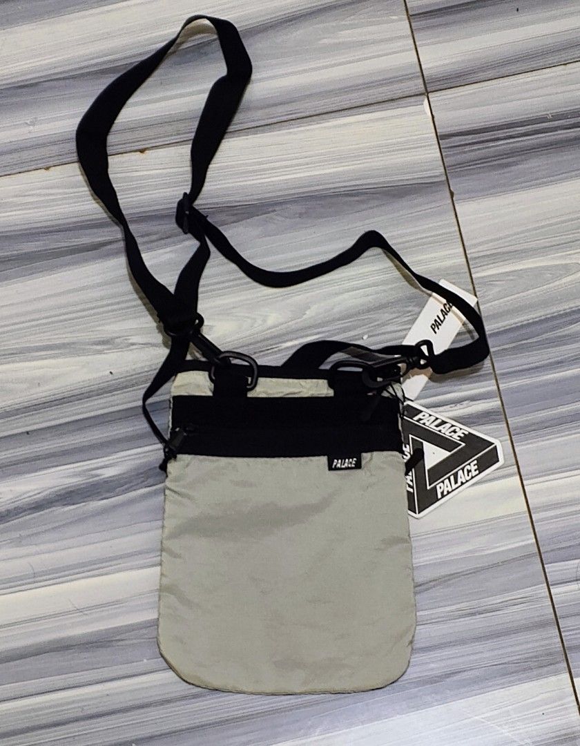Palace Flat Sack Silver (Category: Sling Bags) located in Cebu City. Submitted by archenggo (Listing ID 1463880820, Image 2). Description: add shipping fee water resistant.