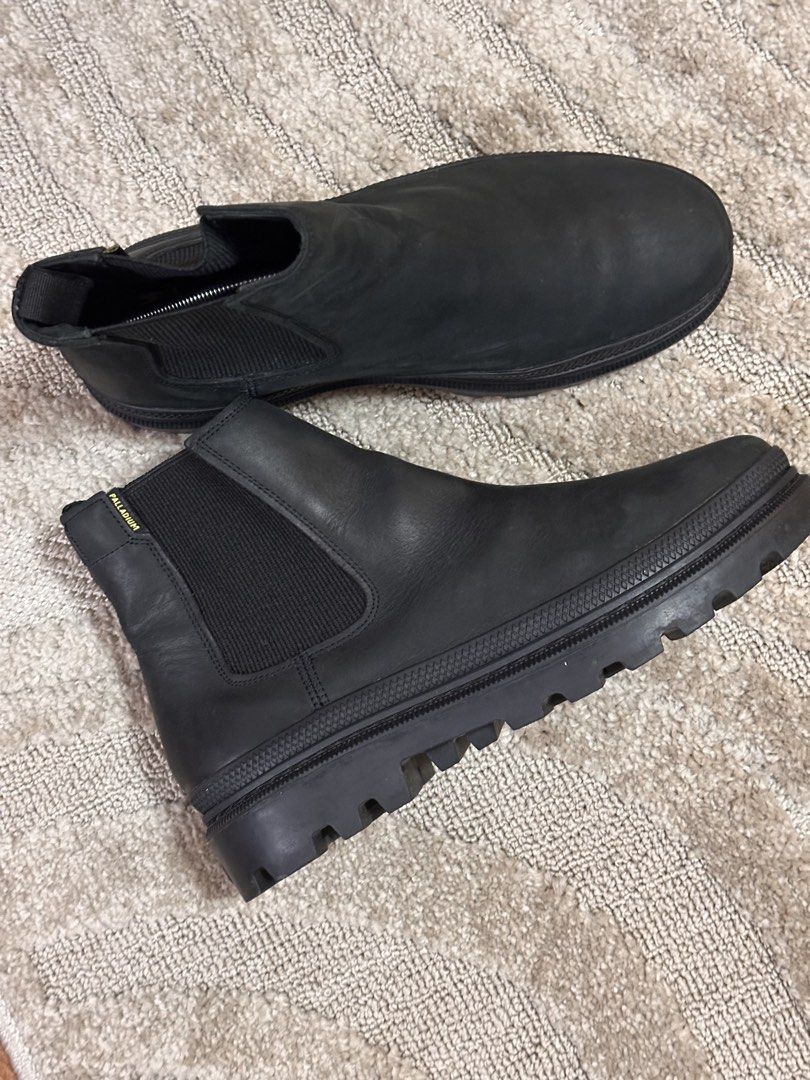 Palladium Black Leather Chelsea Boots (Category: Boots) located in Subic. Submitted by Mr.CheapRollingStore (Listing ID 1463918687, Image 1). Description: - Classic black leather Palladium Chelsea boots - Easy on/off with elastic side panels - Chunky sole for excellent grip - Versatile for everyday wear -Worn 2X.
