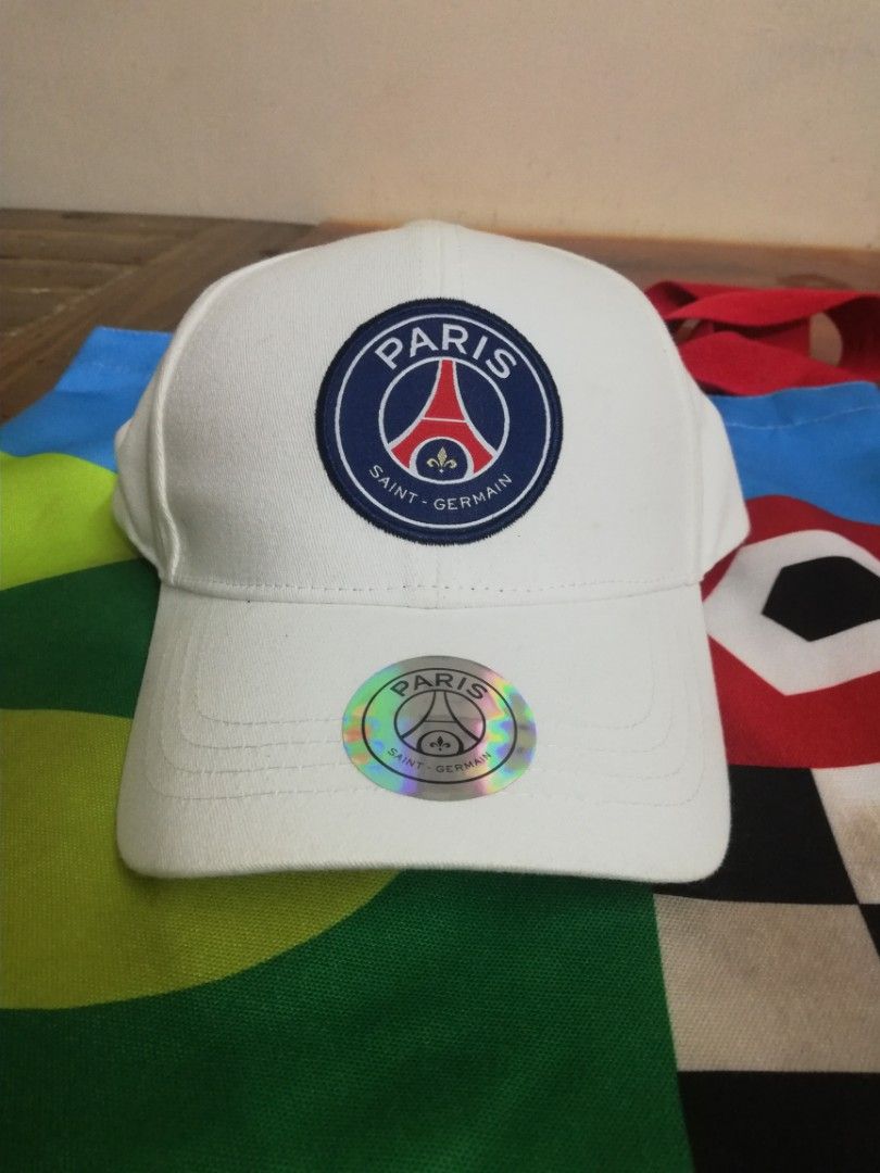 Paris Saint Germain White Cap (Category: Caps & Hats) located in Mabalacat. Submitted by declutter_by_eij (Listing ID 1463826374, Image 1). Description: .