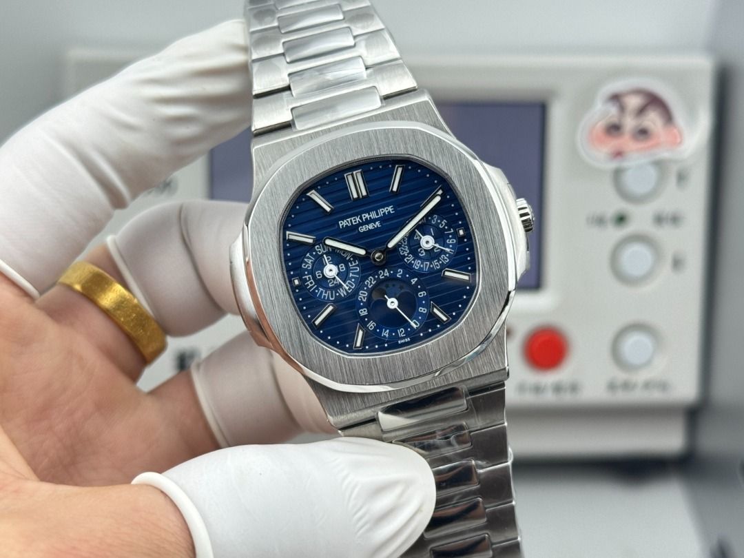 Patek Philippe 57401G-001- Ultra Complex Multi Functional Nautilus (Category: Men's Watches) located in Quezon City. Submitted by saldyscuet44926 (Listing ID 1463813560, Image 2). Description: .