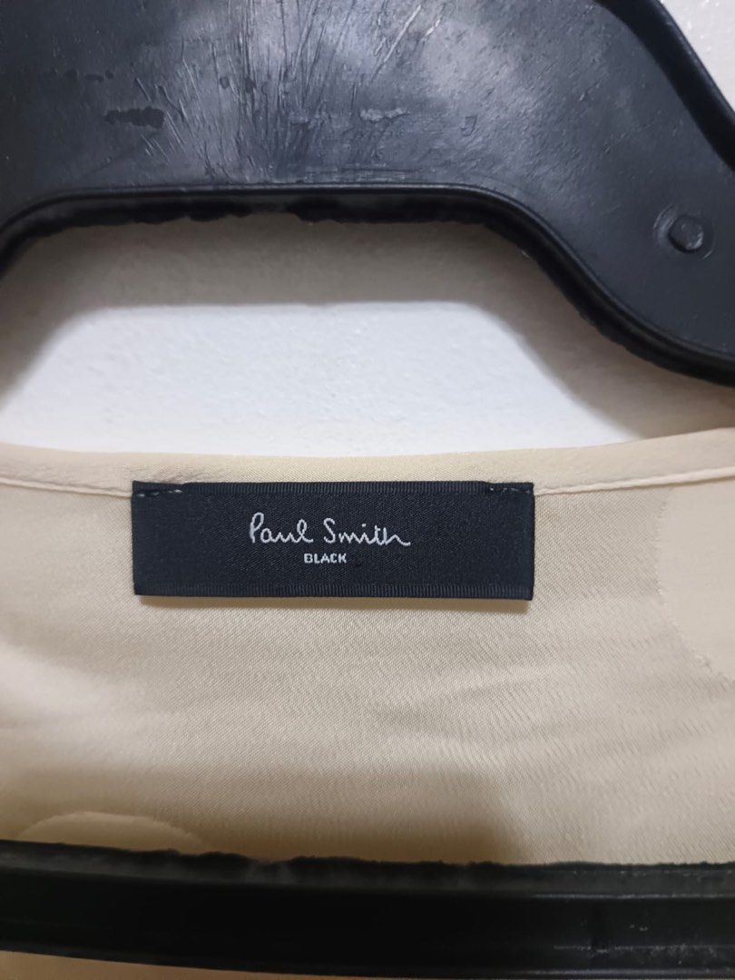 PAUL SMITH (Category: Longsleeves) located in Dasmarinas. Submitted by jessputrages (Listing ID 1463771152, Image 3). Description: For sale Paul Smith Excellent condition No issue 800 plus shipping fee Pm for more details.