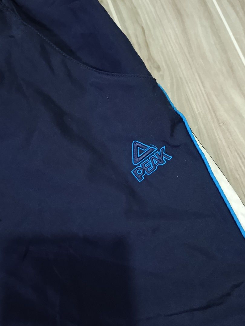 PEAK NYLON SHORT (freeshipping) (Category: Shorts) located in Quezon City. Submitted by gyl-stop (Listing ID 1463885707, Image 3). Description: free shipping 28-34 x 15.5 excellent condi cr: 9.8/10 issue: none.