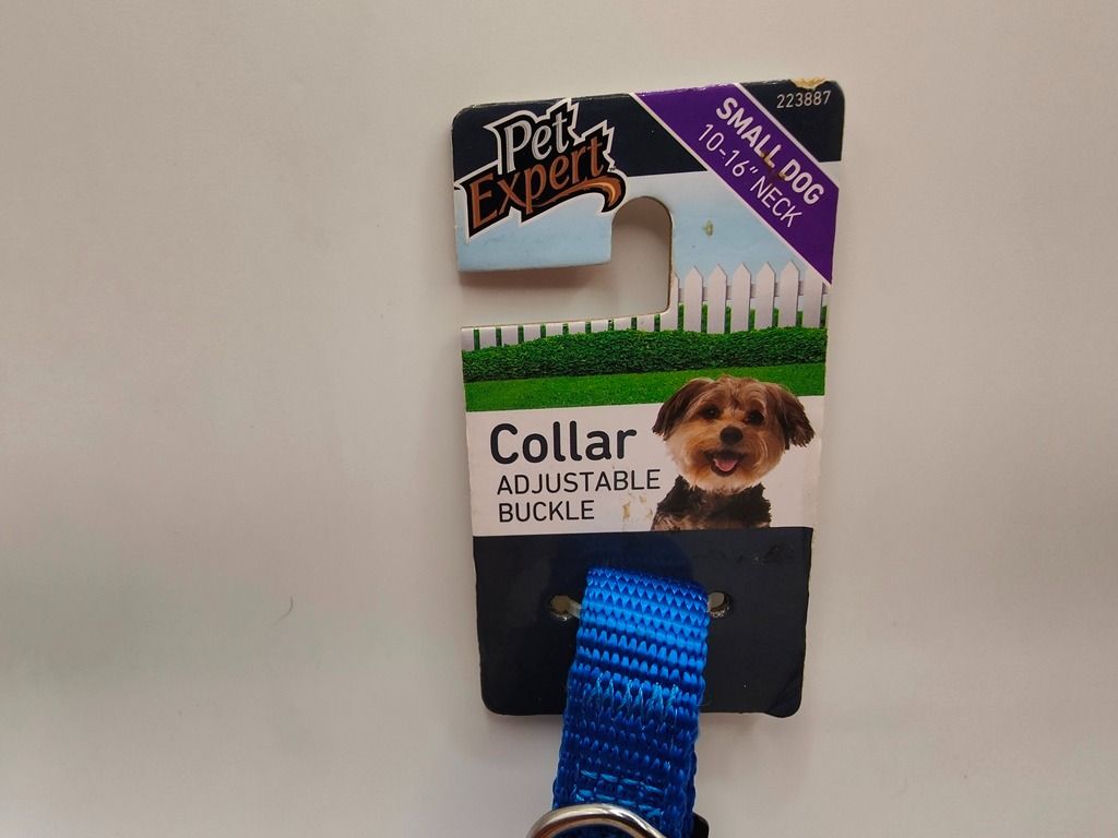 Pet Expert - Collar - Adjustable Buckle (Category: Homes & Other Pet Accessories) located in Las Pinas. Submitted by ricns (Listing ID 1463829632, Image 3). Description: Please Read The Entire Ads Before Inquiring Pakibasa Muna Ang Buong Patalastas Bago Mag Tanong Frequently Asked Questions : - HM / How Much? = 100 / 450 / 600 Pesos - LP / Last Price? = Fix - Location? = Josefina Compound, Las Pinas Price : Pet Expert - Collar - Adjustable Buckle
