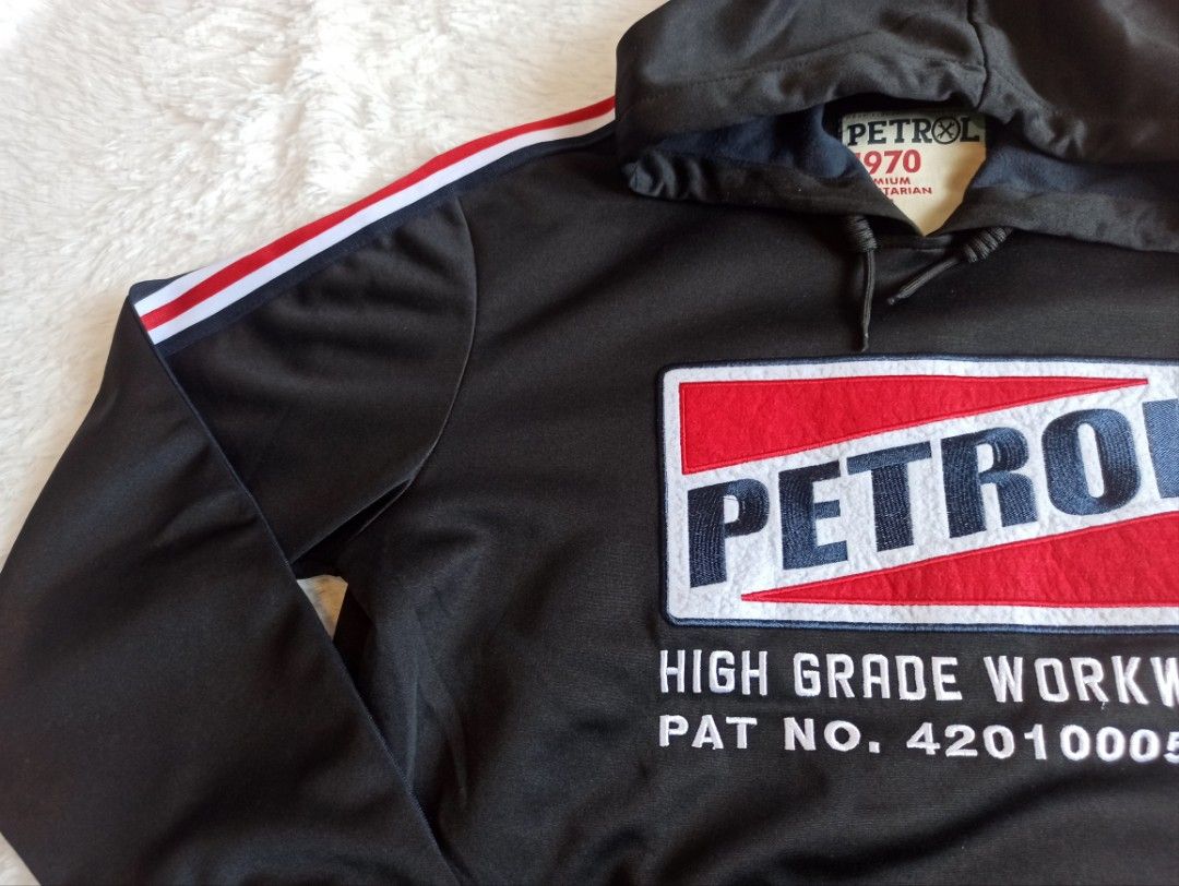 Petrol Hoodie Pull-over (Category: Coats, Jackets and Outerwear) located in Cavite. Submitted by myprelovedstars (Listing ID 1463915296, Image 3). Description: .