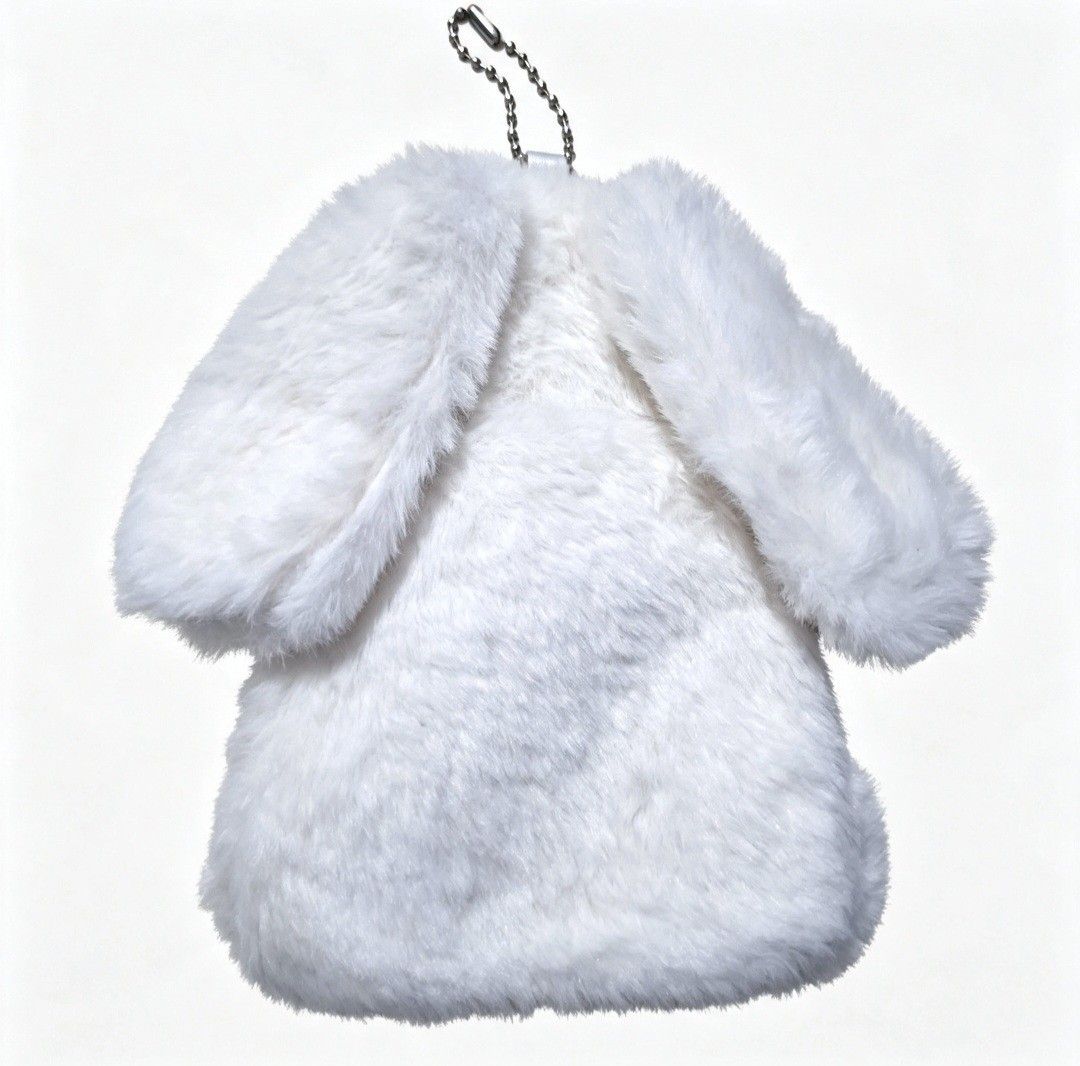 Photocard Charm Keychain Plush (Category: Plushies & Soft Toys) located in Quezon City. Submitted by ana-chan (Listing ID 1463920205, Image 3). Description: Super cute fluffy white bunny plush keychain with a photo pocket. Perfect for bags and keys. Soft, adorable design with a metal chain..
