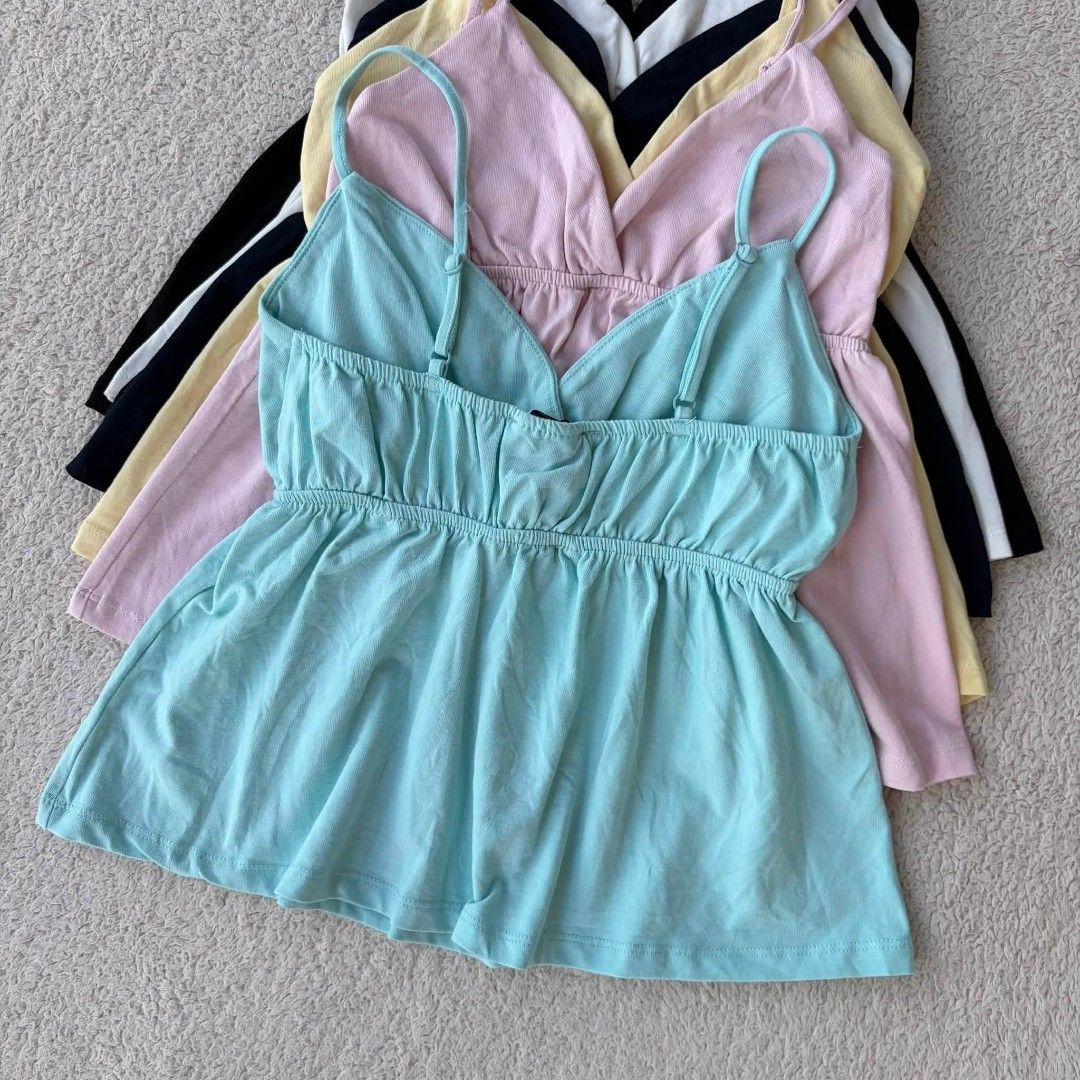 Pink Bershka Peplum Top (Category: Sleeveless) located in Apalit. Submitted by rkive_clothing (Listing ID 1462933710, Image 3). Description: Pink Bershka Peplum Top Large only.