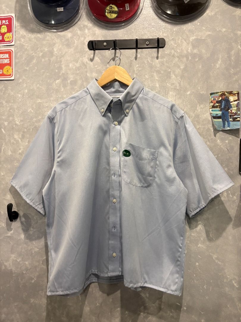 Plain Blue Crop Polo (Category: Tshirts & Polo Shirts ) located in Quezon City. Submitted by outofhabits_store (Listing ID 1463841775, Image 1). Description: Size: Large to XL Width: 23.5 inches Length: 25 inches Buy 2 items worth 600 pesos and get them for 1,000 Payment method: GCash Shipping options (shouldered by buyer): J&T 3-7 days, Lalamove or Grab within the day Location: Quezon City Color may vary due to lighting, but we try to take photo