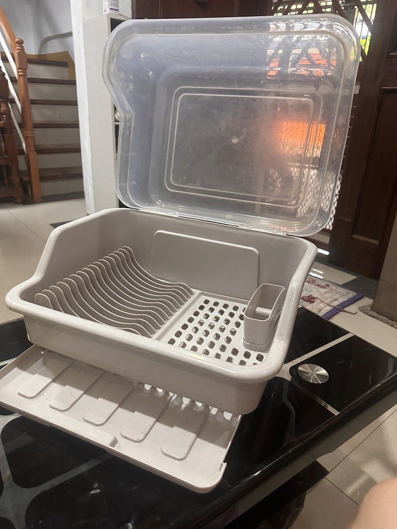 Plastic Dish Rack with Lid and Cutlery Holder (Category: Food Organization & Storage) located in Manila. Submitted by zuripot0726 (Listing ID 1463820317, Image 3). Description: - Plastic dish rack with a lid - Separate sections for plates and cutlery - Lid helps keep dust away - Ideal for drying dishes and maintaining a tidy kitchen - Features an under-tray to catch water - Easy to clean and store.