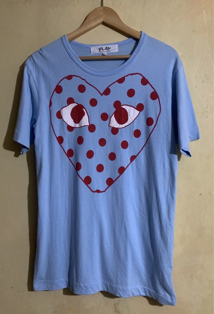 Play cdg (Category: Luxury Apparel) located in Legazpi City. Submitted by casanibrah33153 (Listing ID 1463868042, Image 1). Description: Dimes: 20.5x30 Colorrate: 9.6/10 Excellent condition .
