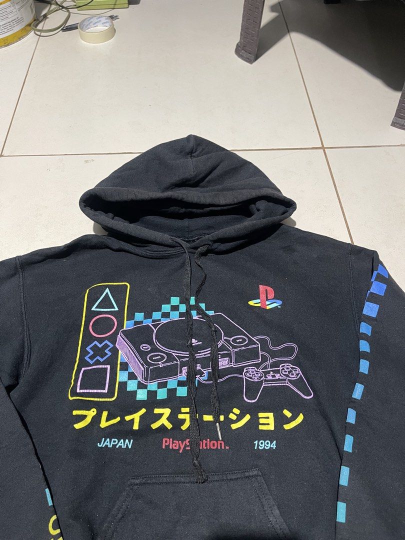 PlayStation Hoodie (Category: Coats, Jackets and Outerwear) located in Manila. Submitted by john_robert00 (Listing ID 1463918957, Image 2). Description: PlayStation Hoodie PS1 Japan 1994 Mens small Black Graphic Distressed Pullover No issue .