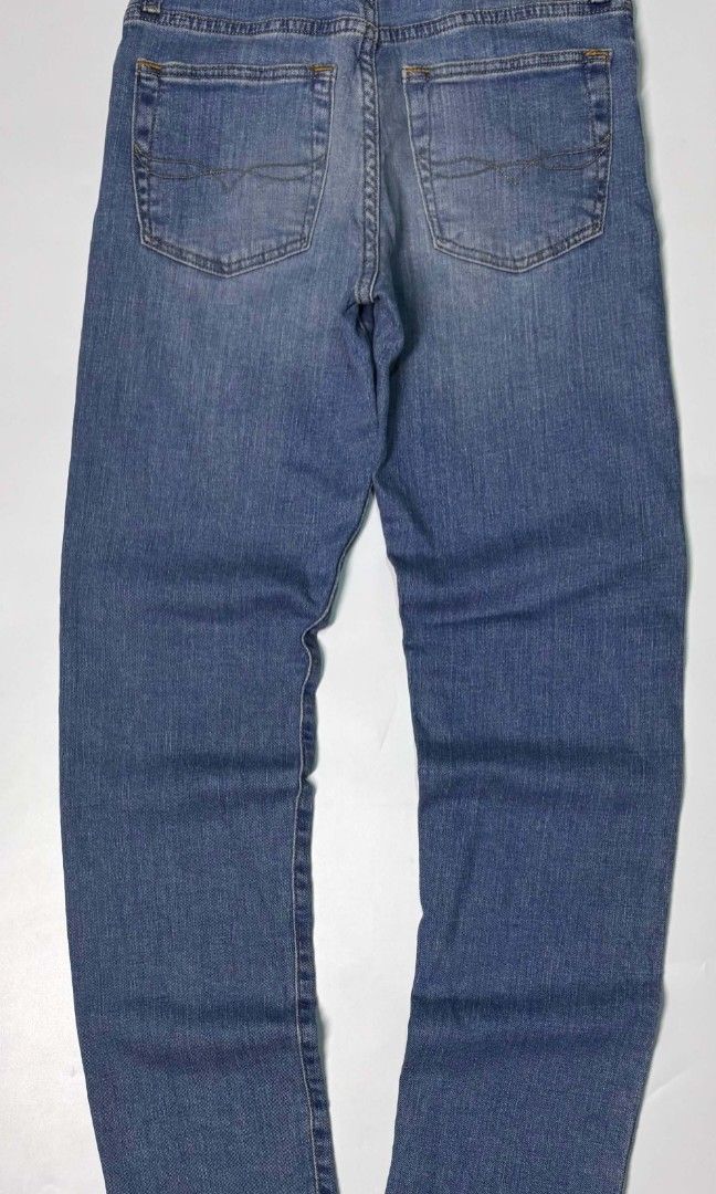 Polo Ralph Lauren Hampton Straight Stretch Jeans (Category: Jeans) located in Daet. Submitted by retro_gallery (Listing ID 1463933124, Image 3). Description: 28 - 30 / 38.
