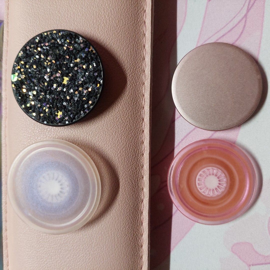 Popsocket Poptops (Authentic) (Category: Mounts & Holders) located in Bulacan. Submitted by piaattos (Listing ID 1463933710, Image 1). Description: Authentic Popsocket Poptops Php1000/all (take all only pls) MOP: Gcash, Maribank, Maya MOD: GGX, J&T.