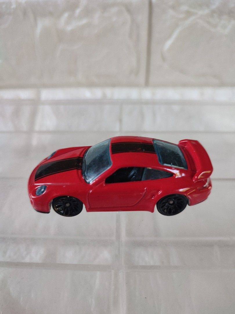 Porsche 911 gt2 hotwheels loose (Category: Vehicle & Diecast Models) located in Narvacan. Submitted by jigger85 (Listing ID 1463750062, Image 1). Description: 85 percent mint minimal black paint chips bought in UK loc. ilocos sur can ship thru JNT OR LBC.