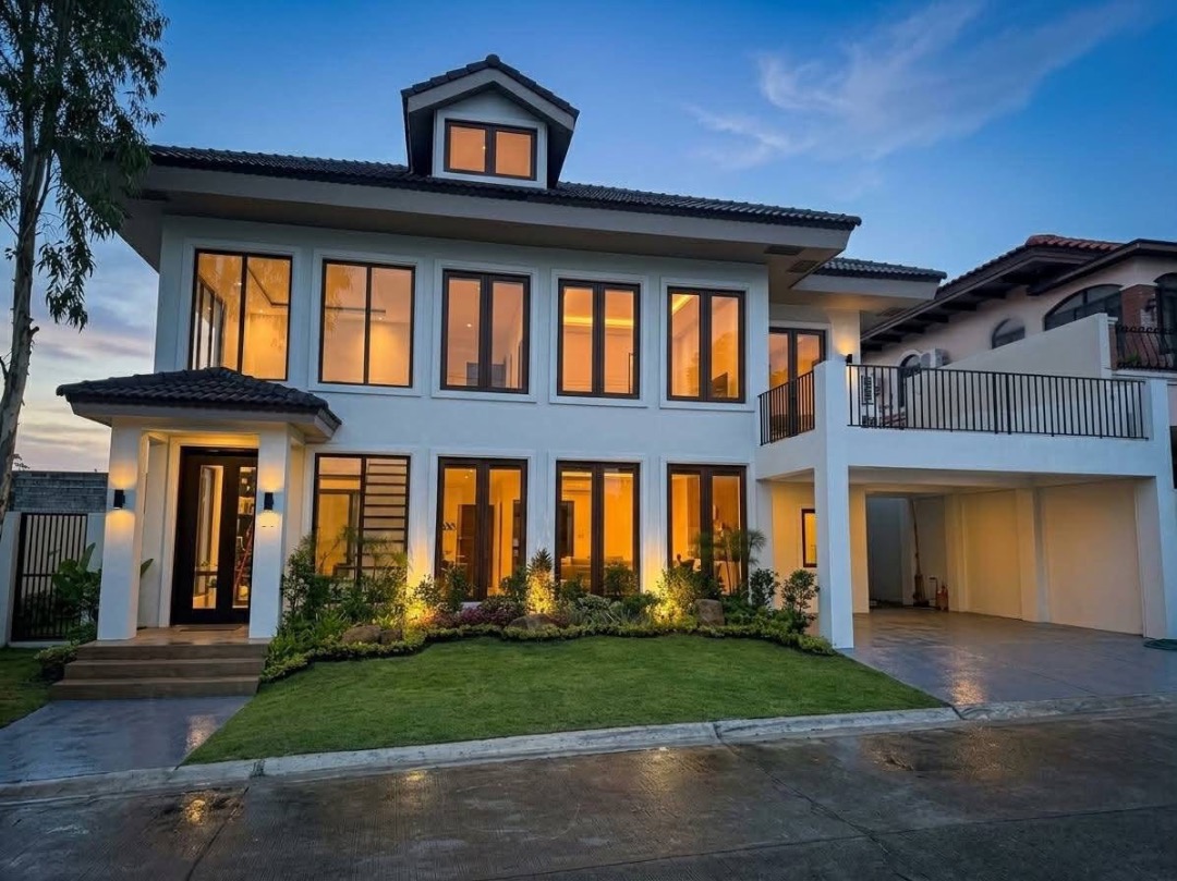 (Category: ) located in . Submitted by camillesiscar.realestate (Listing ID 1463827523, Image 1). Description: .