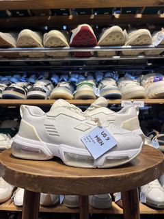 (Category: ) located in . Submitted by shoelux (Listing ID 1463750039, Image 1). Description: .