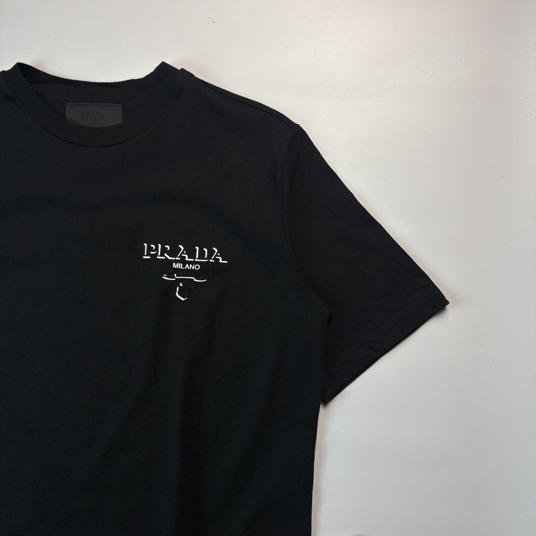 PRADA EMBOSSED LOGO (Category: Luxury Apparel) located in Manila. Submitted by johnandrei17422 (Listing ID 1463780743, Image 2). Description: .