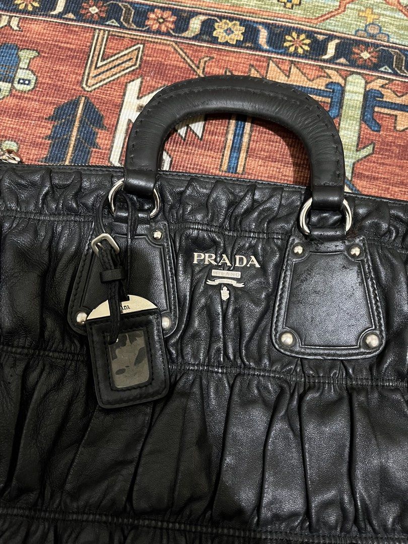 Prada handbag only (Category: Tote Bags) located in Bulacan. Submitted by luxesell_00 (Listing ID 1463801923, Image 2). Description: .