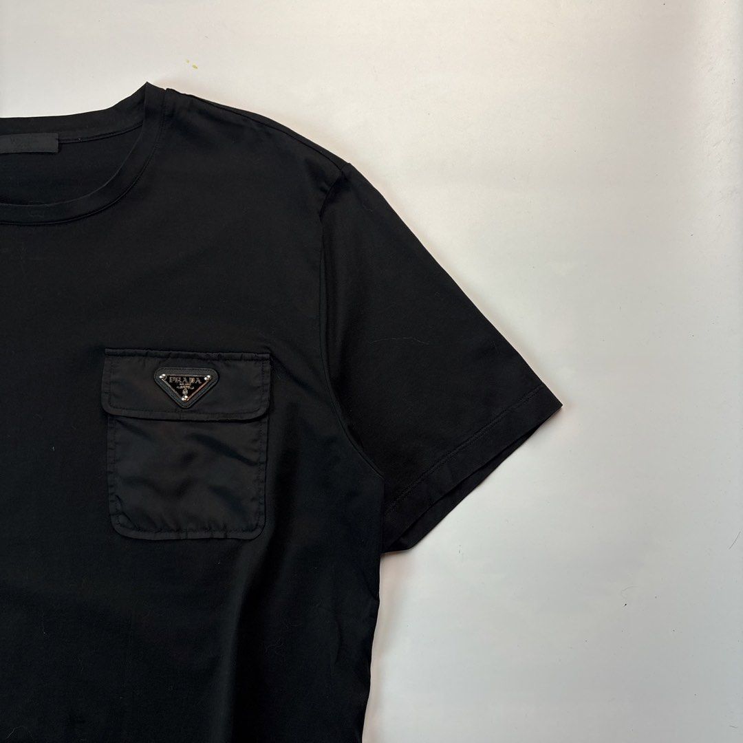 PRADA POCKET TEE EMBLEM (Category: Luxury Apparel) located in Manila. Submitted by johnandrei17422 (Listing ID 1463780952, Image 2). Description: .