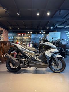 PRE OWNED / CONSIGNMENT Collection item 3