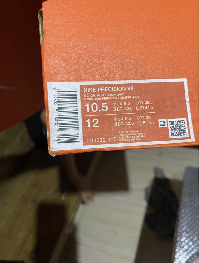 PRECISION 7 (ORIGINAL) (Category: Casual Shoes) located in Manila. Submitted by cajucom_ace (Listing ID 1463779426, Image 1). Description: Used once in game Have receipt.