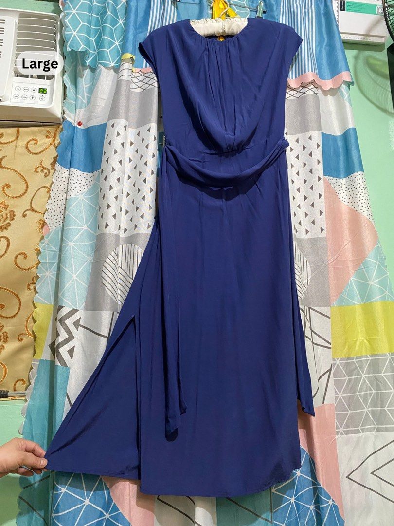 Preloved maxi long dresses (Category: Dresses) located in Antipolo. Submitted by caredbypya (Listing ID 1463828759, Image 3). Description: CLEARANCE SALE❗️199 ALL DRESS 🏷️.