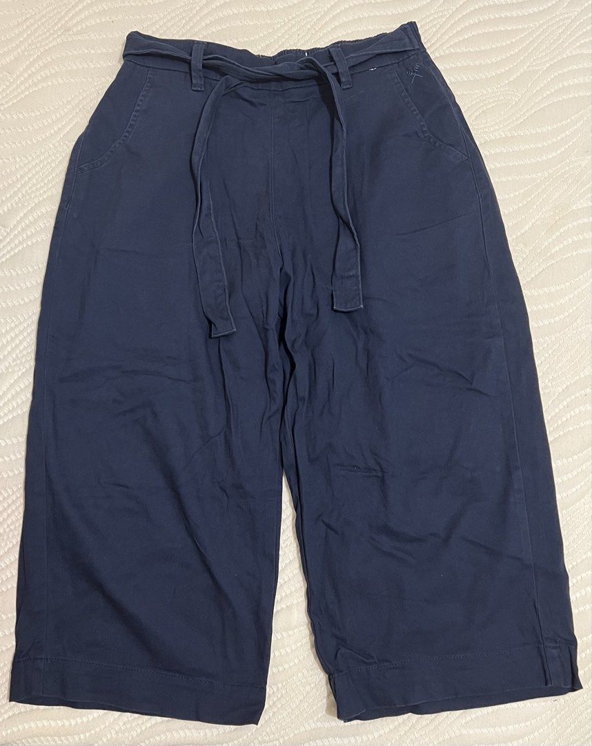 Preloved Wide Leg Trousers (Category: Other Bottoms) located in Kawit. Submitted by morgakarren19 (Listing ID 1463811978, Image 1). Description: Brand: Regatta Used twice (Like New) Navy Blue Wide Leg Trousers Size: Small W: 28-32 inches L: 30 inches Leg Hole:11 inches.