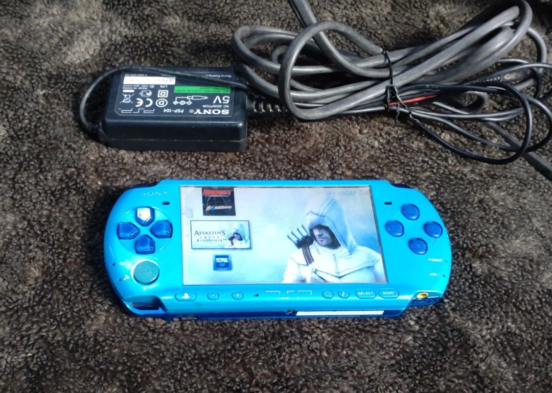 Psp 3006 Marine blue v3 (Category: PlayStation) located in Quezon City. Submitted by ydna_22 (Listing ID 1463797002, Image 3). Description: For sale my Psp 3006 Marine blue v3 no issue, all bottom's works properly ,with 32gb memory full of games and complete with charger..