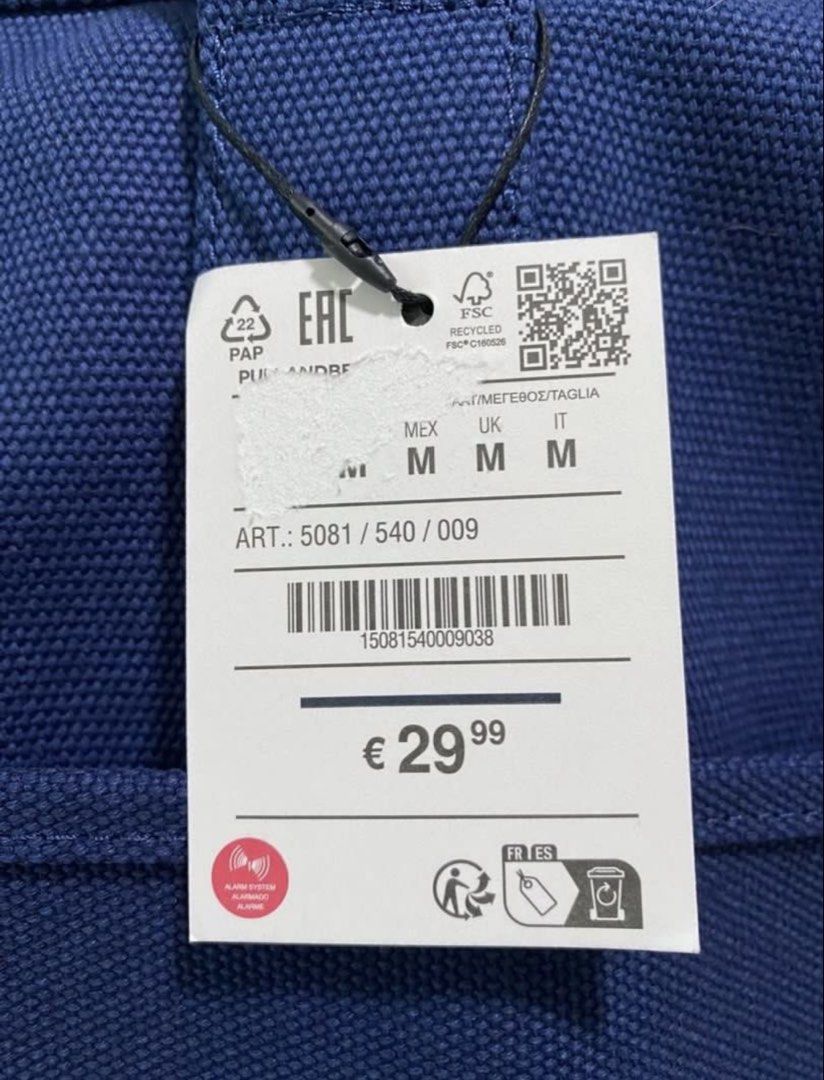 PULL & BEAR Blue STWD Large Zipped Bag (Category: Belt bags, Clutches and Pouches) located in Quezon City. Submitted by wearhouze (Listing ID 1463798089, Image 3). Description: -19x13 - Navy blue color - Features a large ‘stwd’ logo - Front pocket - Zipper closure - Two handles - Simple, clean design - Original price tag attached: €29.99.