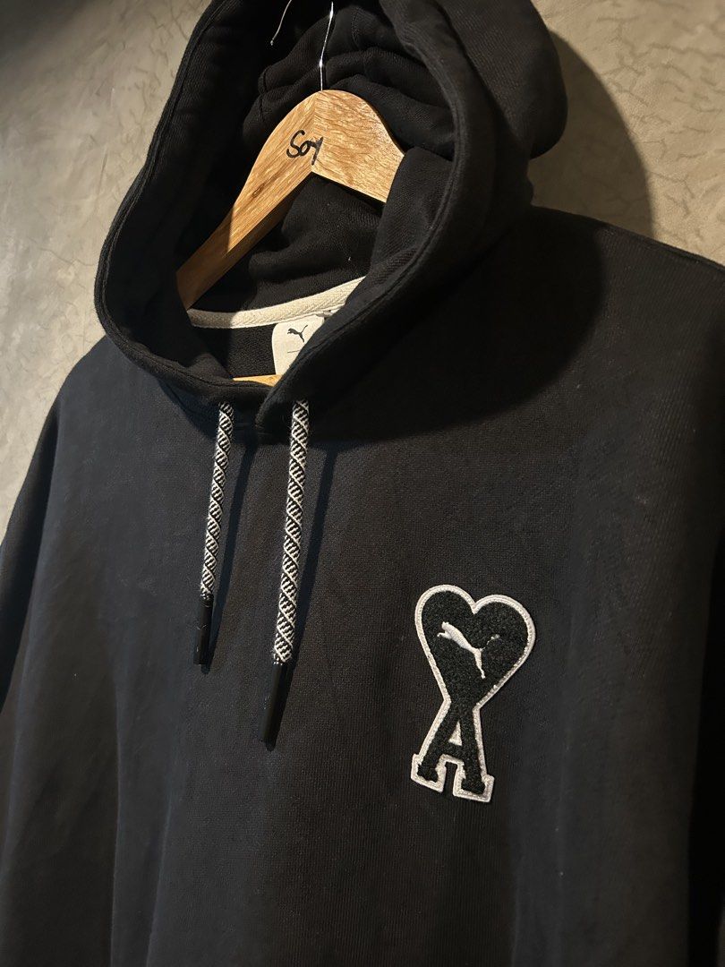 PUMA x AMI HOODIE (Category: Coats, Jackets and Outerwear) located in Manila. Submitted by jayson221 (Listing ID 1463882536, Image 3). Description: Puma x Ami hoodie Dimes W:21-26 W:30 Excellent condition ✅ Issue ❌ Color rate 9.9/10 MoP:Gcash/PNB ✈️🚘: J&T .