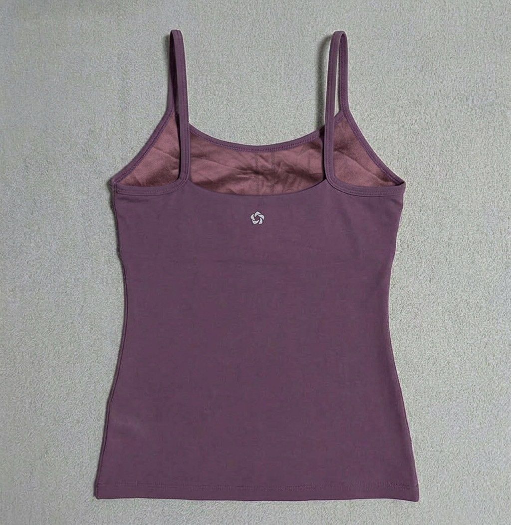 Purple Mulawear Tank Top (Category: Activewear) located in Davao. Submitted by sb.thriftwear (Listing ID 1463870053, Image 2). Description: Size: S-M Issue: None. Color may vary due to lighting. ⚠️All items are thrifted. Please manage your expectations. RS‼️ RS‼️ RS‼️.