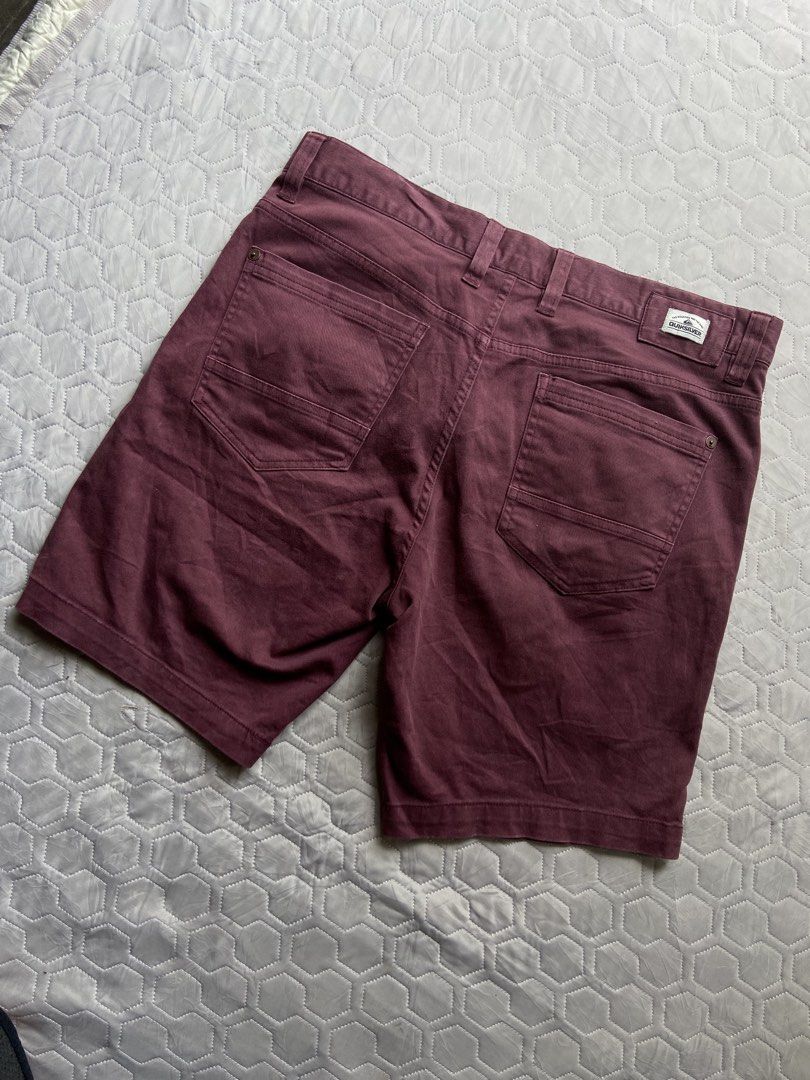 Quiksilver Shorts (Category: Chinos) located in Panabo. Submitted by thrifty.red (Listing ID 1463859904, Image 2). Description: waist:32 length:17 hem:11.5 10/10 condition .