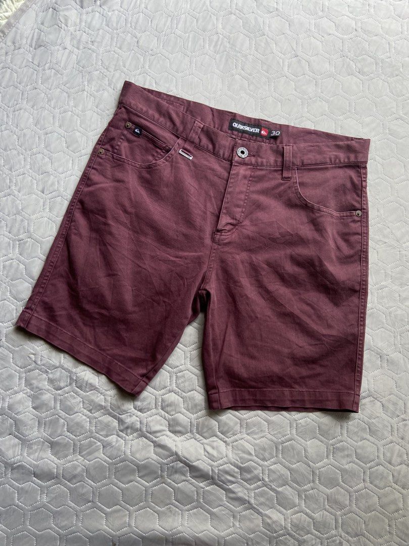 Quiksilver Shorts (Category: Chinos) located in Panabo. Submitted by thrifty.red (Listing ID 1463859904, Image 1). Description: waist:32 length:17 hem:11.5 10/10 condition .