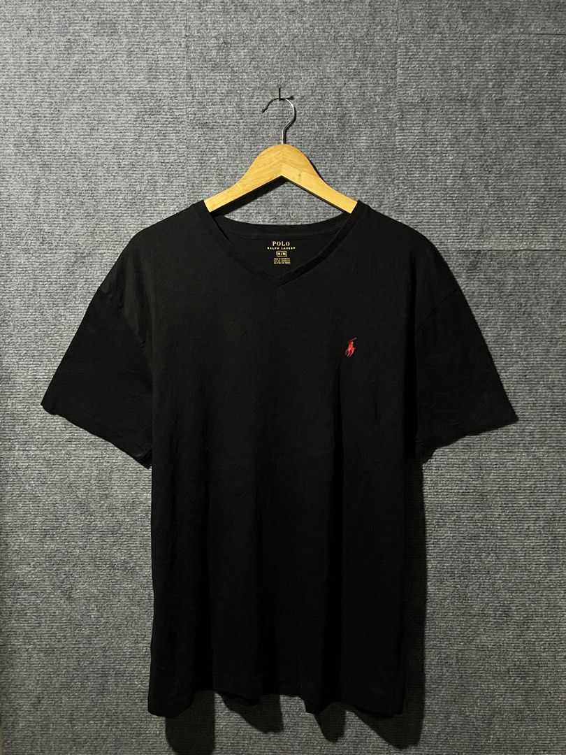 RALPH LAUREN V NECK (Category: Activewear) located in Naga. Submitted by goodfinds_only.v1 (Listing ID 1463771861, Image 1). Description: FOR SALE -POLO RALPH LAUREN V-NECK SIZE:MEDUIM MEASUREMENTS WIDTH:24 INCHES LENGTH:27 INCHES COLOR RATE:10/10 EXCELLENT CONDITION NO FLAWS DM ME TO PURCHASE! LOCATION:NAGA CITY BICOL.