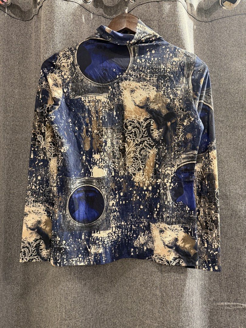 Random Brand Y2K (Category: Longsleeves) located in Quezon City. Submitted by macleen17 (Listing ID 1463829400, Image 1). Description: Random Brand Y2K Mesh material Size 38 Excellent Condition Blue color Y2K design .
