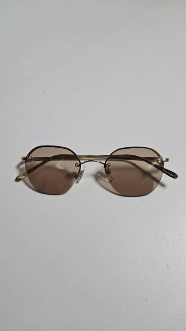 Ray BEAMS x no eyedia Rimless Sunglasses (Category: Sunglasses & Eyewear) located in Alfonso. Submitted by jbcamet (Listing ID 1463824176, Image 1). Description: - Brand: Ray BEAMS x no eyedia - Style: Rimless design - Frame: Gold-tone metal - Lenses: Brown tinted - Features: Lightweight, comfortable - Perfect for: Sunny days, completing any outfit.