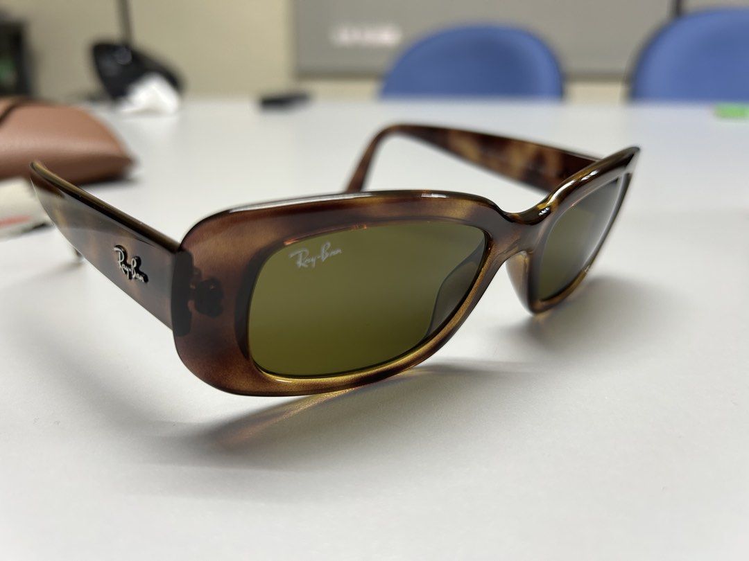 Ray-Ban RB 4122 Sunglasses Tortoiseshell Brown (Category: Sunglasses & Eyewear) located in Quezon City. Submitted by cathygatch (Listing ID 1463841116, Image 3). Description: - Authentic Ray-Ban sunglasses - Model: RB 4122 - Frame: Classic tortoiseshell pattern (brown) - Lenses: Greenish-brown tint - Includes: Brown case and cleaning cloth.