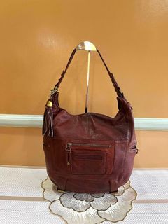 (Category: ) located in . Submitted by bellafashion08 (Listing ID 1463779813, Image 1). Description: .