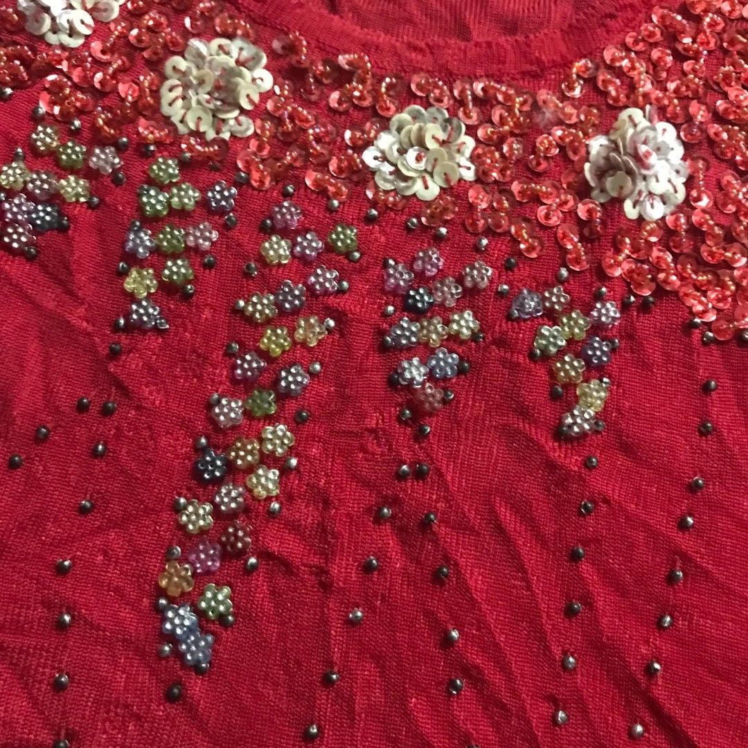Red Beaded Floral Tank Top (Category: Sleeveless) located in Manila. Submitted by its_d4ve (Listing ID 1463936235, Image 2). Description: - Red sleeveless tank top - Flattering scoop neckline - Intricate floral sequin and bead detailing - Dangling beads add extra flair - Ideal for parties, nights out, or special occasions - Comfortable and guaranteed to turn heads.