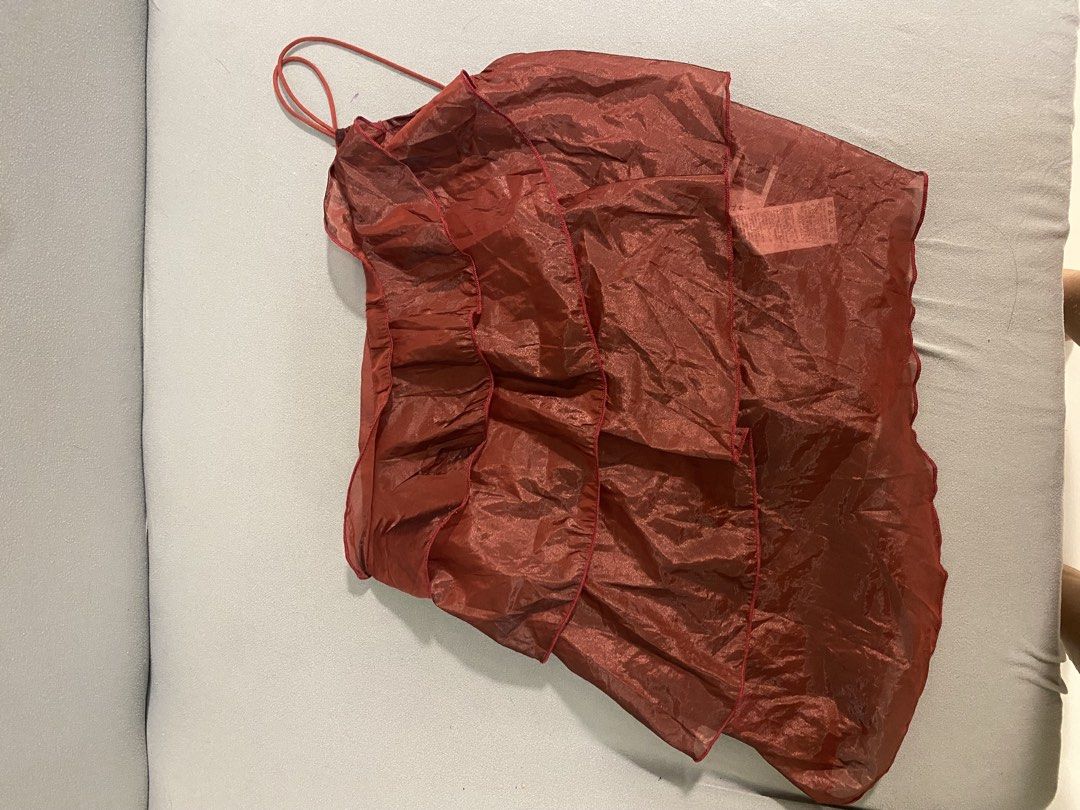 Red sleeveless (Category: Sleeveless) located in Naga. Submitted by isaid_tin (Listing ID 1463776007, Image 3). Description: .