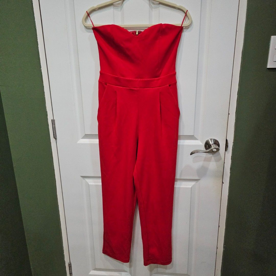 Red Sweetheart neckline Jumpsuit (Category: Jumpsuits) located in Makati City. Submitted by goldenbird.001 (Listing ID 1463888669, Image 1). Description: - Vibrant red jumpsuit - Cropped leg length - Defined waistband for a flattering fit - Convenient back zipper closure.