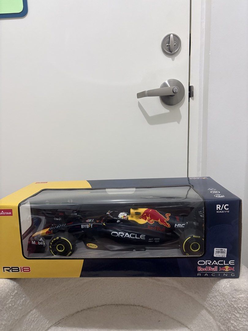 Redbull f1 rb18 (Category: Remote Control Toys) located in Manila. Submitted by margaux22_ (Listing ID 1463810510, Image 2). Description: Redbull rb18 Max verstappen 3k Location manila Meet up around nearbys area .