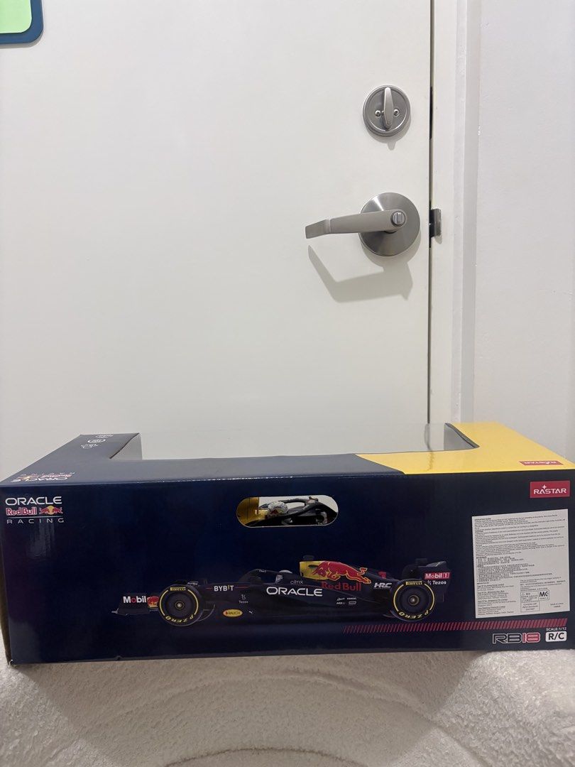 Redbull f1 rb18 (Category: Remote Control Toys) located in Manila. Submitted by margaux22_ (Listing ID 1463810510, Image 3). Description: Redbull rb18 Max verstappen 3k Location manila Meet up around nearbys area .