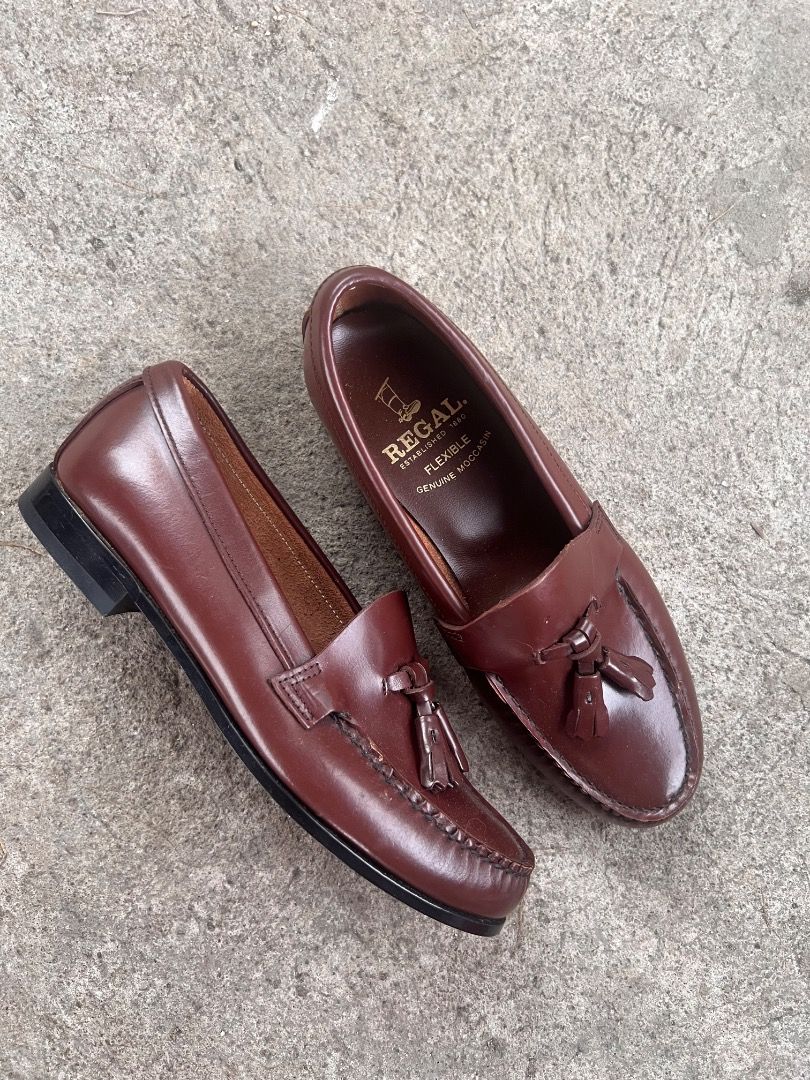 Regal Burgundy Tasel Loafers (Category: Loafers) located in Caloocan City. Submitted by veliichoir (Listing ID 1463826391, Image 3). Description: 23cm as new consition.