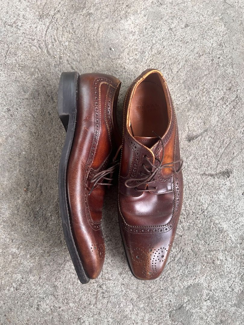 Regal Wingtip Derby Brogue (Category: Dress Shoes) located in Caloocan City. Submitted by veliichoir (Listing ID 1463827440, Image 1). Description: Made in Japan.